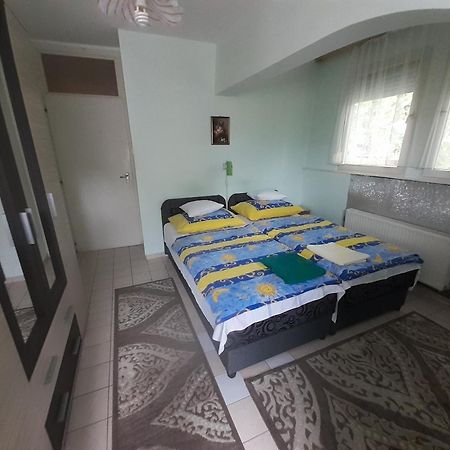 Hotel Prima Piheno Miszkolc Zewnętrze zdjęcie