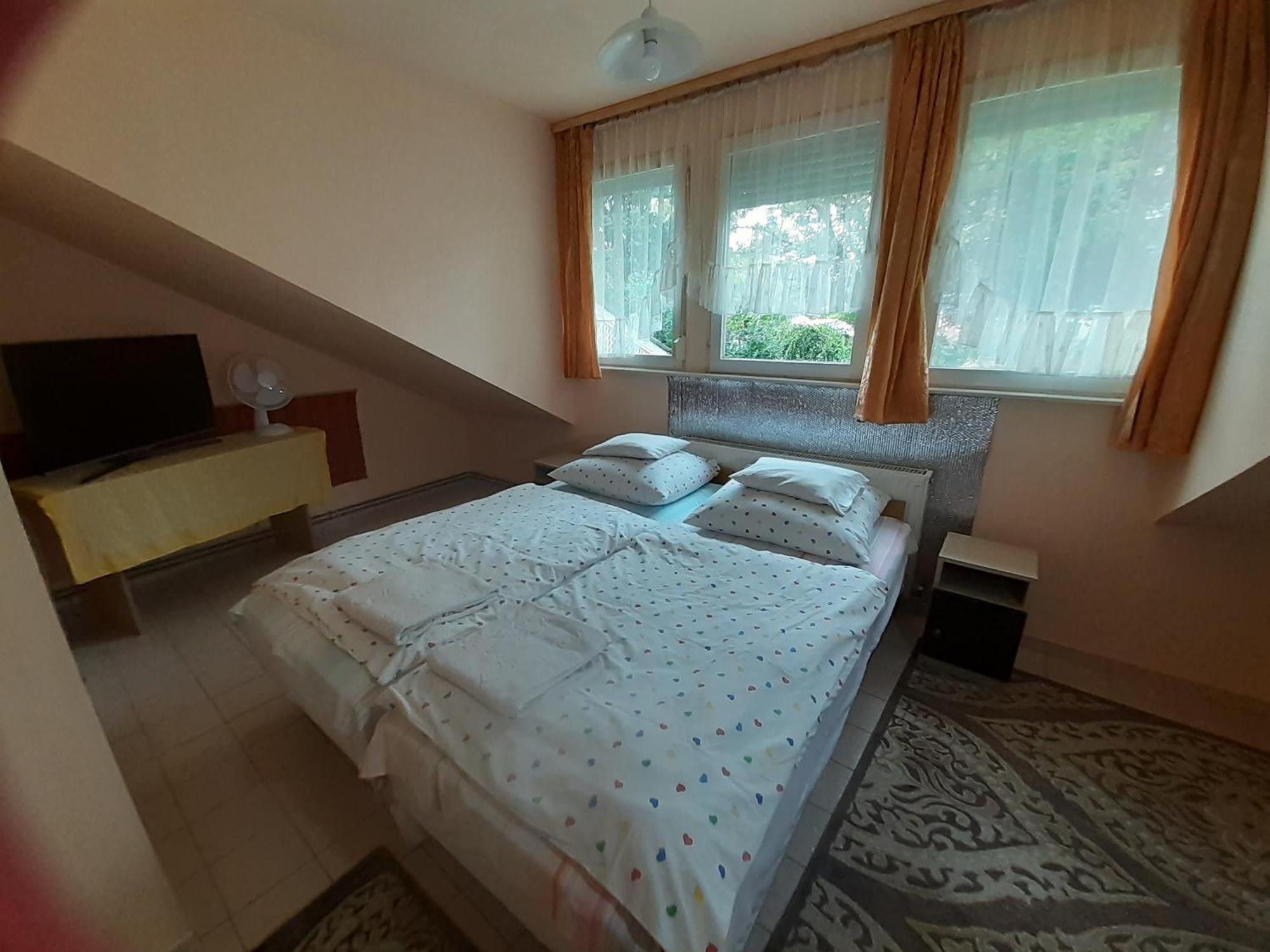 Hotel Prima Piheno Miszkolc Zewnętrze zdjęcie