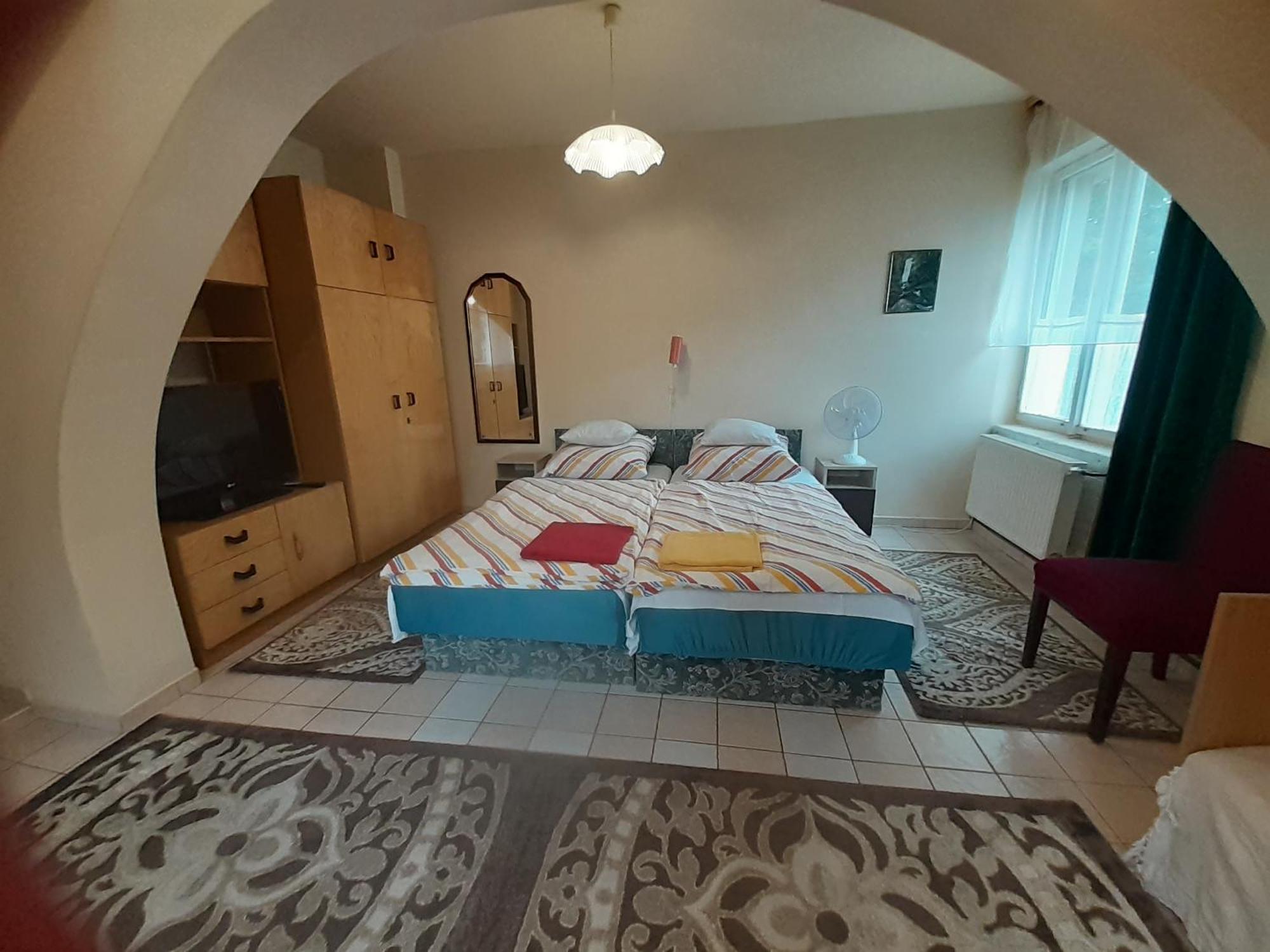 Hotel Prima Piheno Miszkolc Zewnętrze zdjęcie
